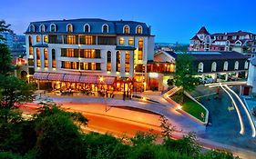 Retro Hotel